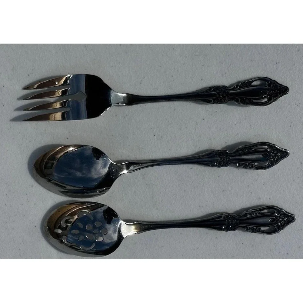 Oneida Raphael Stainless 3 Piece Hostess  Serving Set